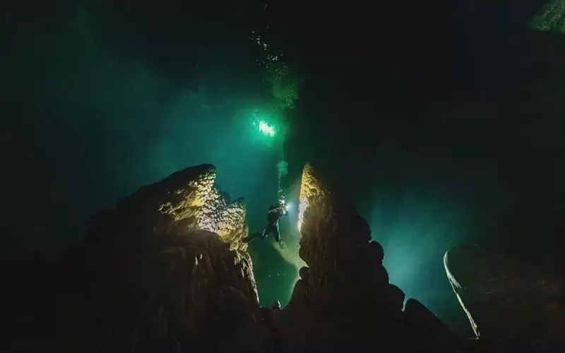 Abismo Anhumas – Mergulho com Cilindro